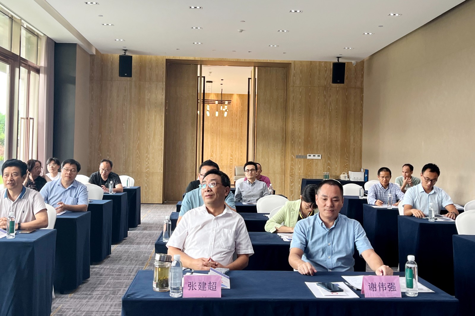 41e5c920-5a60-4cfe-8e40-13cf5725ddf0.jpg